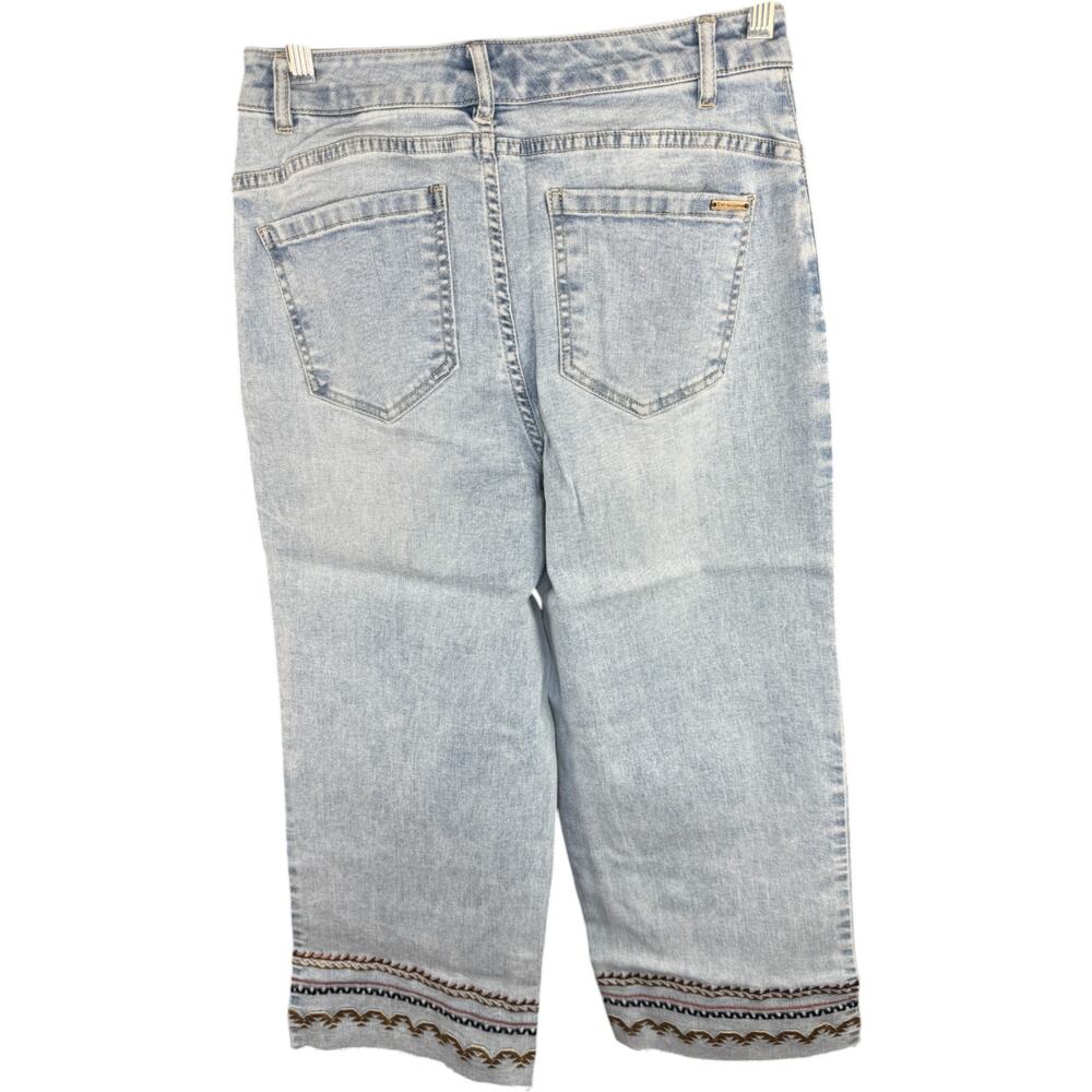 G by Giuliana Embroidered Crop Jeans Size 4 NWT Boho Floral Denim Blue Raw Hem - Picture 7 of 10